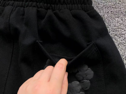 Completo corto con strappi in denim