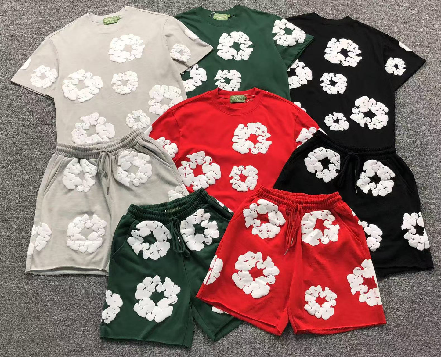 Maglietta con lacrime di denim