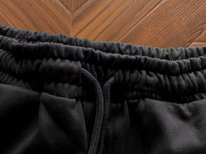 Pantaloncini di jeans strappati 