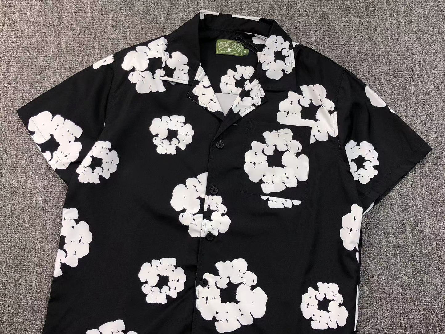 Tuta da bagno con strappi in denim