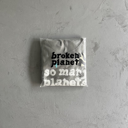 Broken Planet So viele Planeten Hoodie 