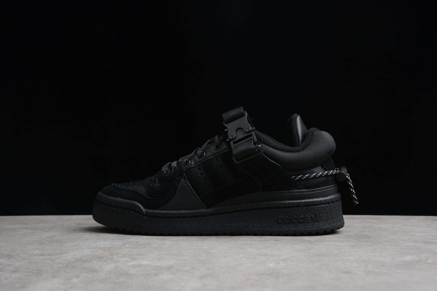 Adidas x BadBunny Forum Schwarz 