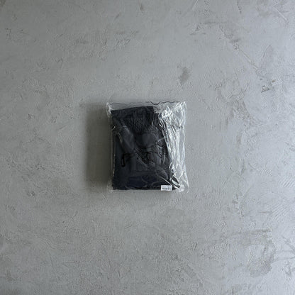 Synaworld Rundhalsanzug Schwarz 