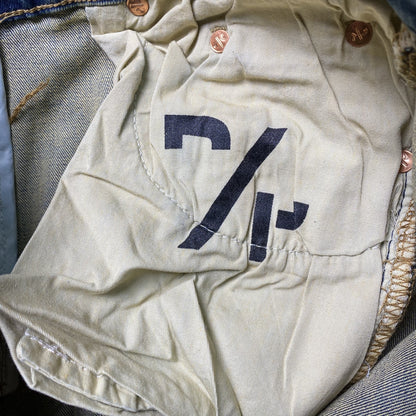 Schmale Jeans der Marke Purple Brand