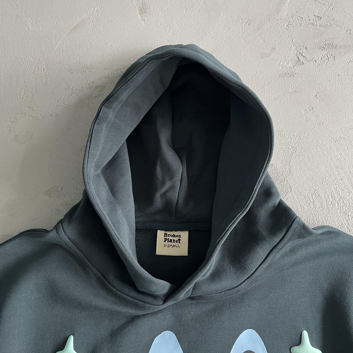 Broken Planet – Der Wahnsinn endet nie – Kapuzenpullover 