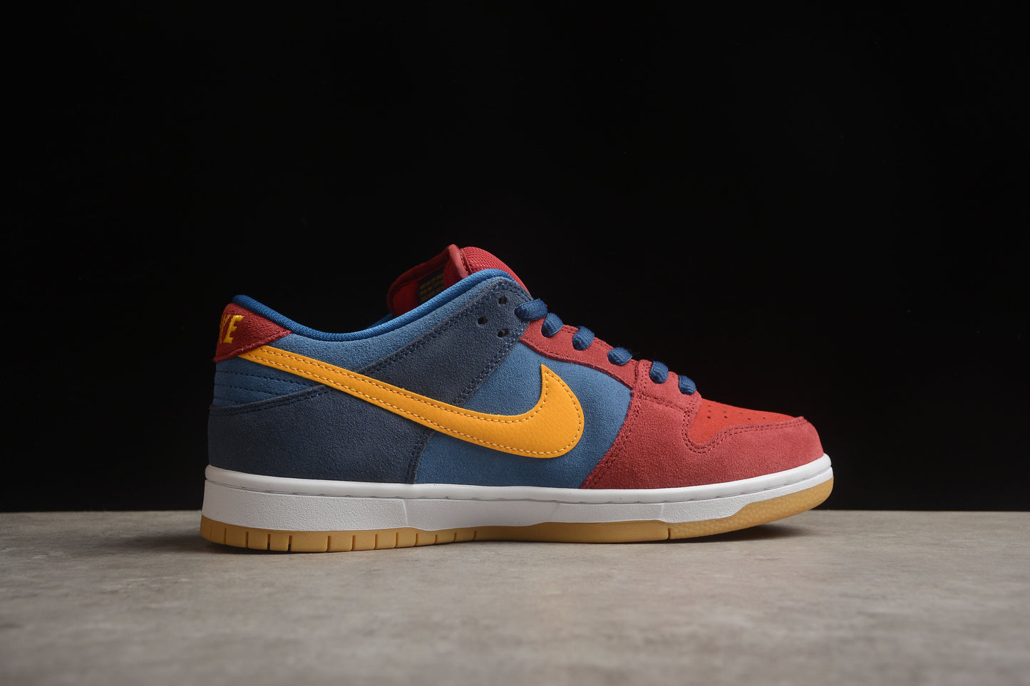 Nike SB Dunk Low Barcelona 