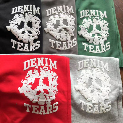 Pantaloncini di jeans strappati 