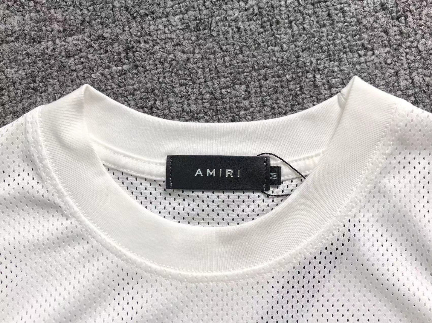 Pantaloncini e maglietta Amiri