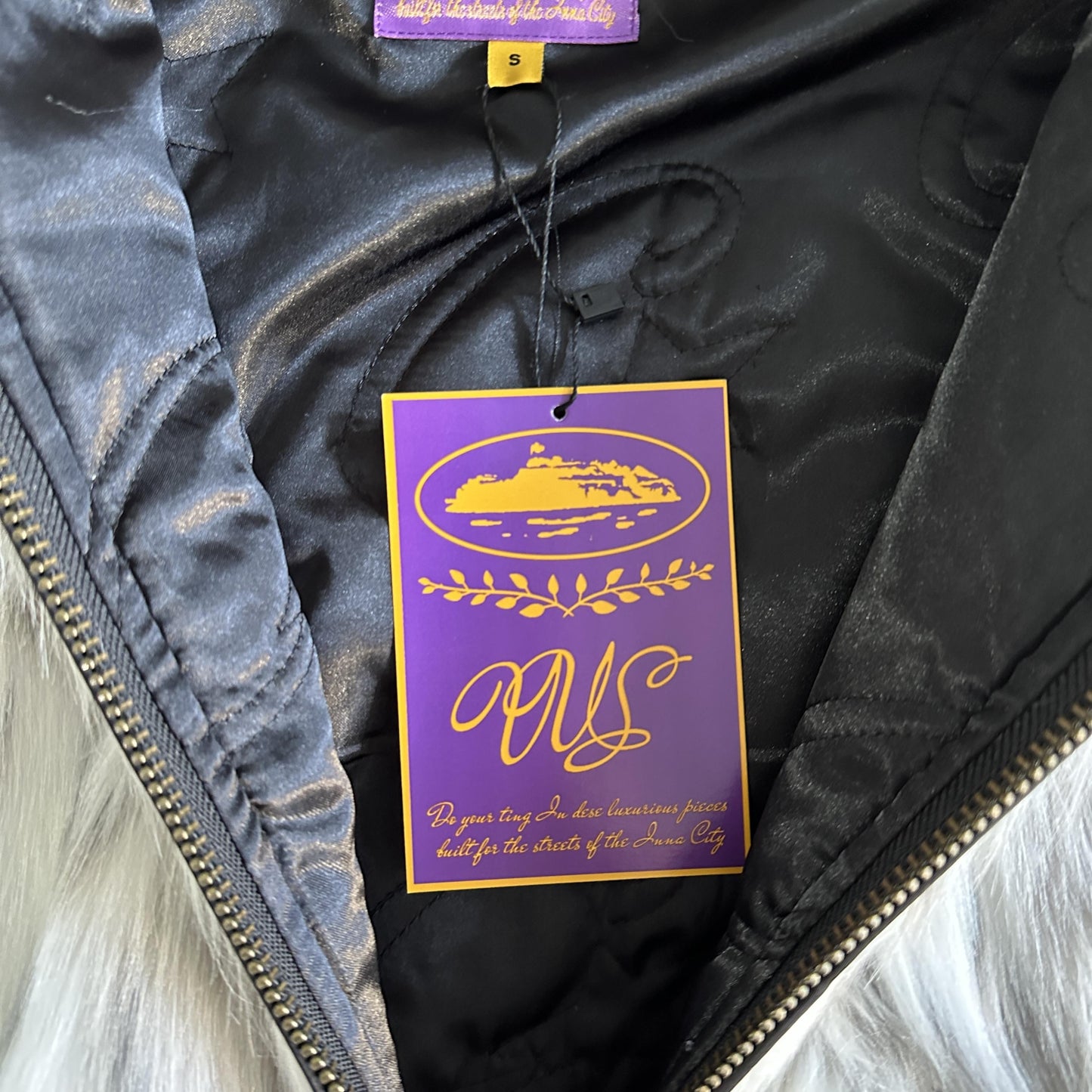 Corteiz Pelzjacke mit Kapuze