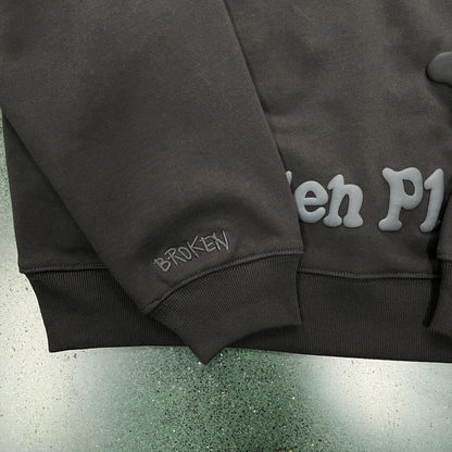 Broken Planet Herz-Totenkopf-Kapuzenpullover 