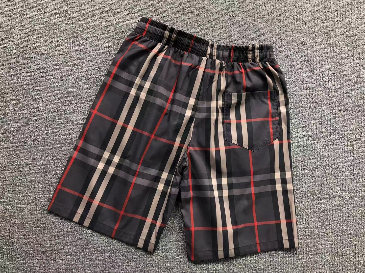 Pantaloncini Burberry 
