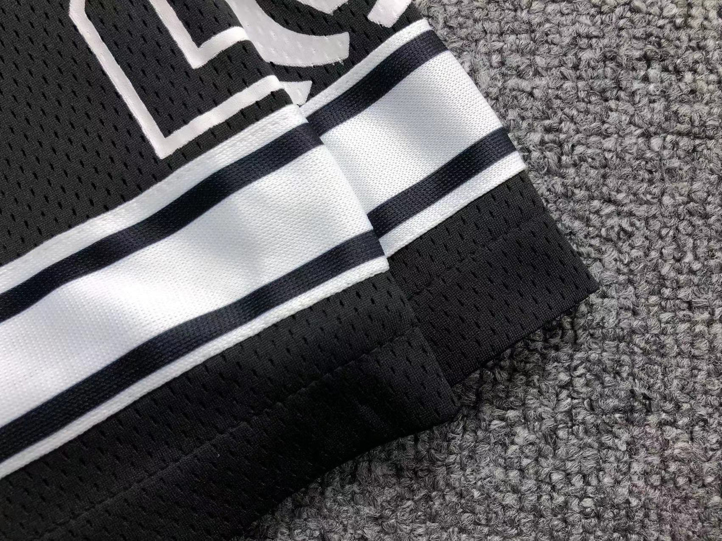 Pantaloncini e maglietta Amiri