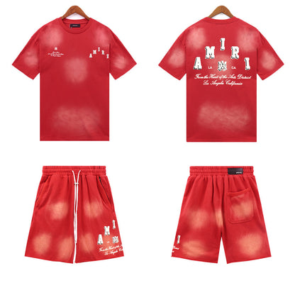 Pantaloncini e maglietta Amiri