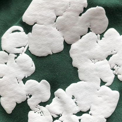 Pantaloncini con strappi in denim 