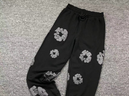 Il denim strappa la ghirlanda di cotone