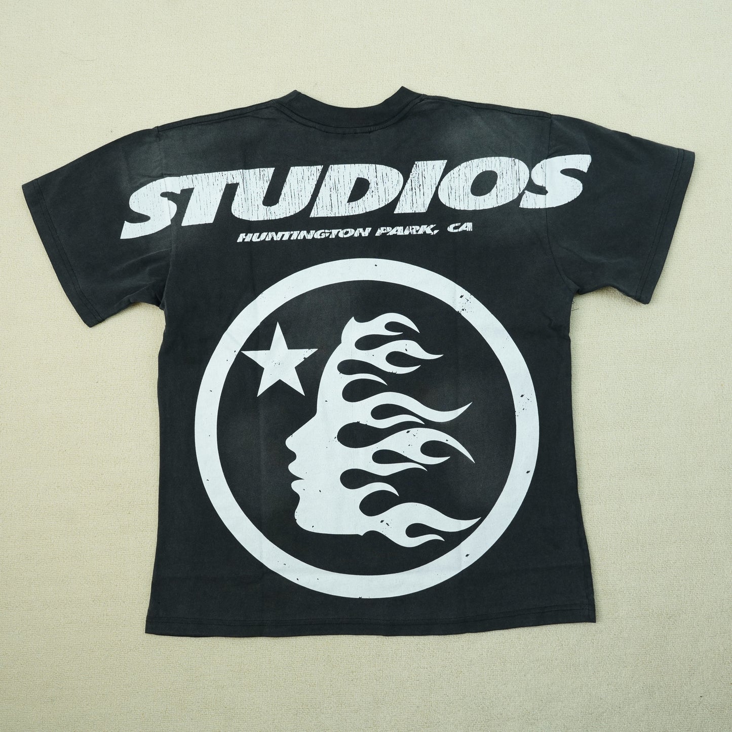 Camiseta Hellstar