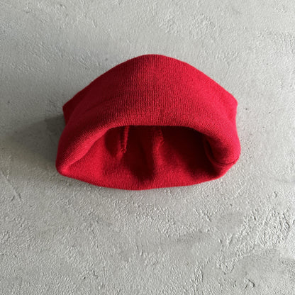 Cappello antifreddo ricamato lateralmente - Rosso