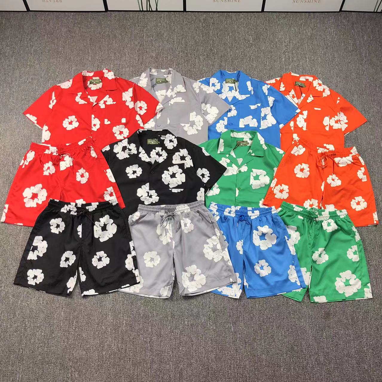 Tuta da bagno con strappi in denim