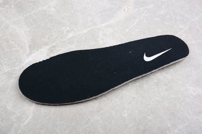 Nike SB Dunk Low Toyota AE86 Fujiwara Takumi 