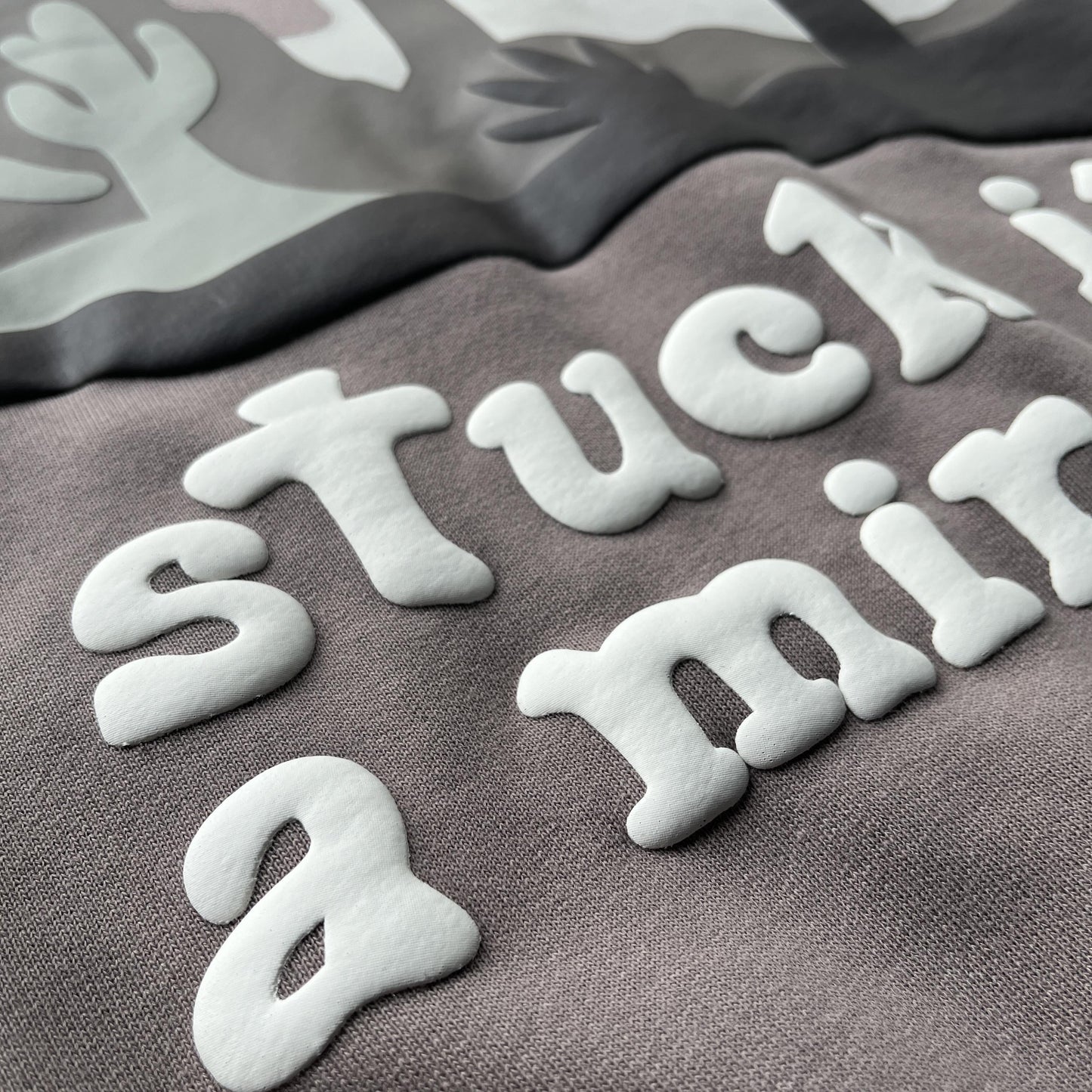 Broken Planet Skin – Rosa Kaktus-Hoodie 