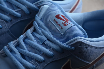 Nike SB Dunk Low Philadelphia Phillies 