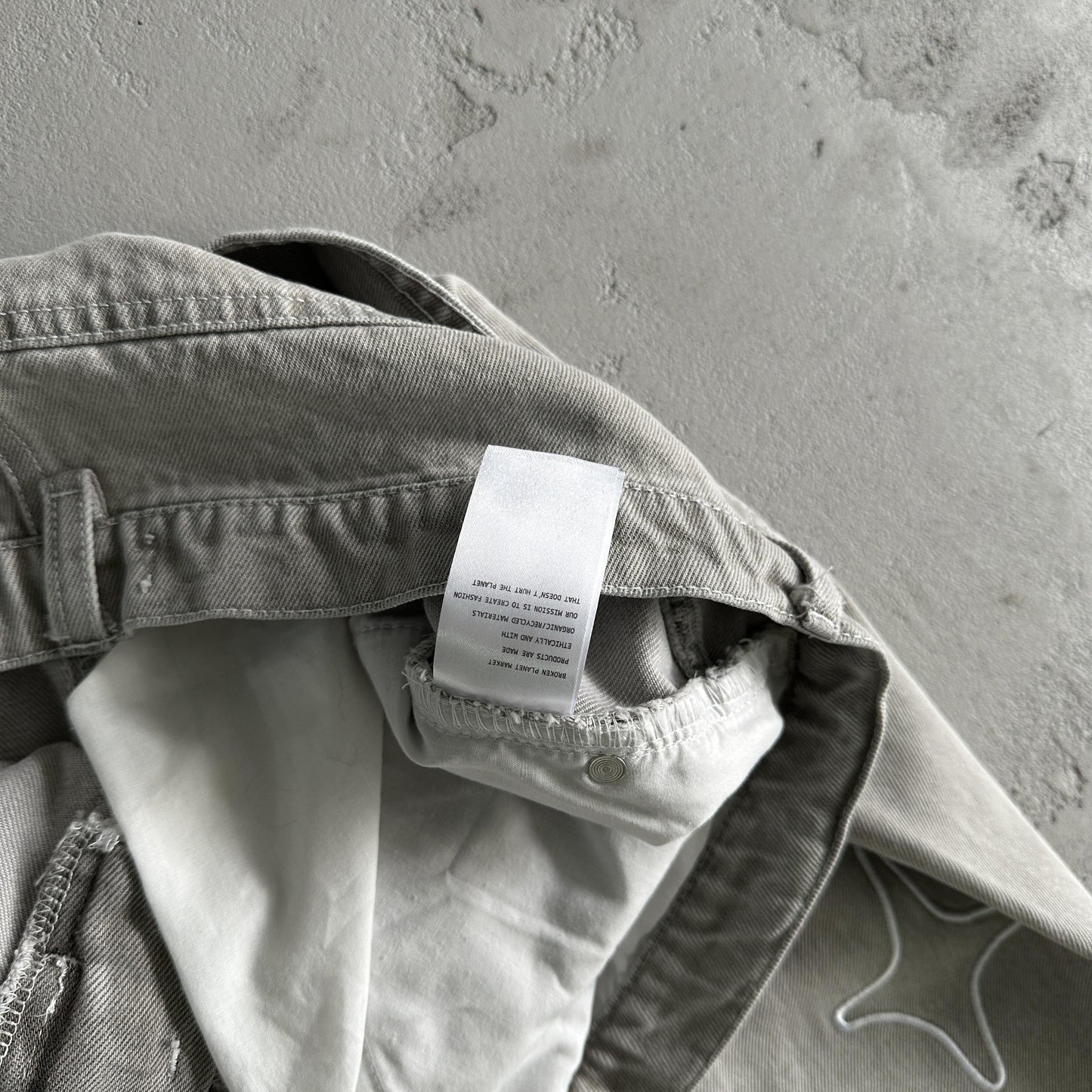 Broken Planet Weiße Sternhose 