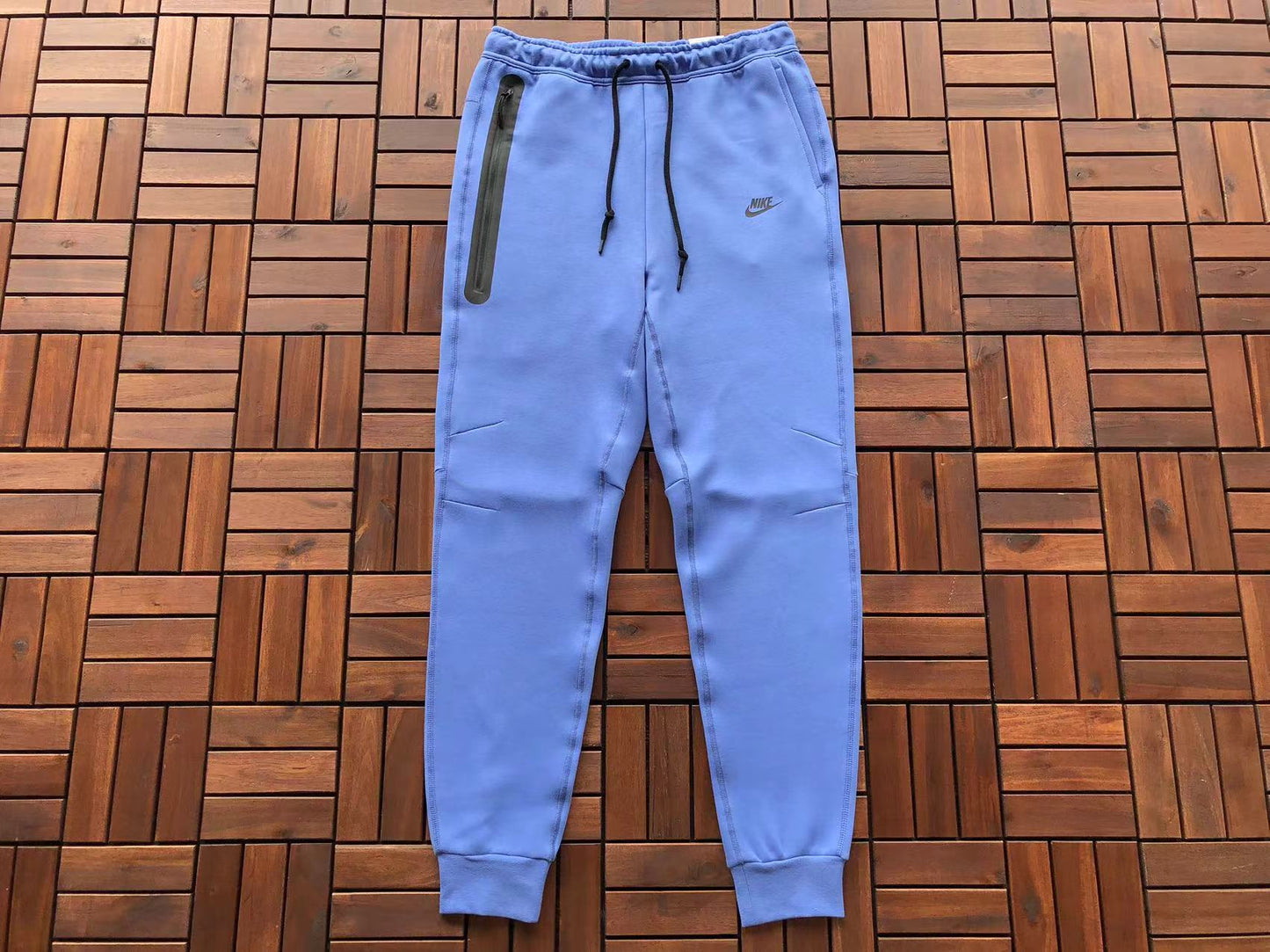 Nike Techfleece Anzug Neue Saison