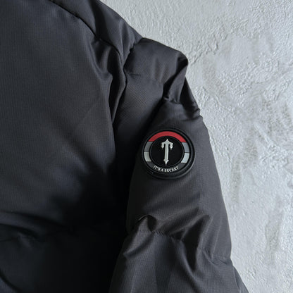 Trapstar Decoded Pufferjacke mit Kapuze 2.0 Schwarz / Infrarot 