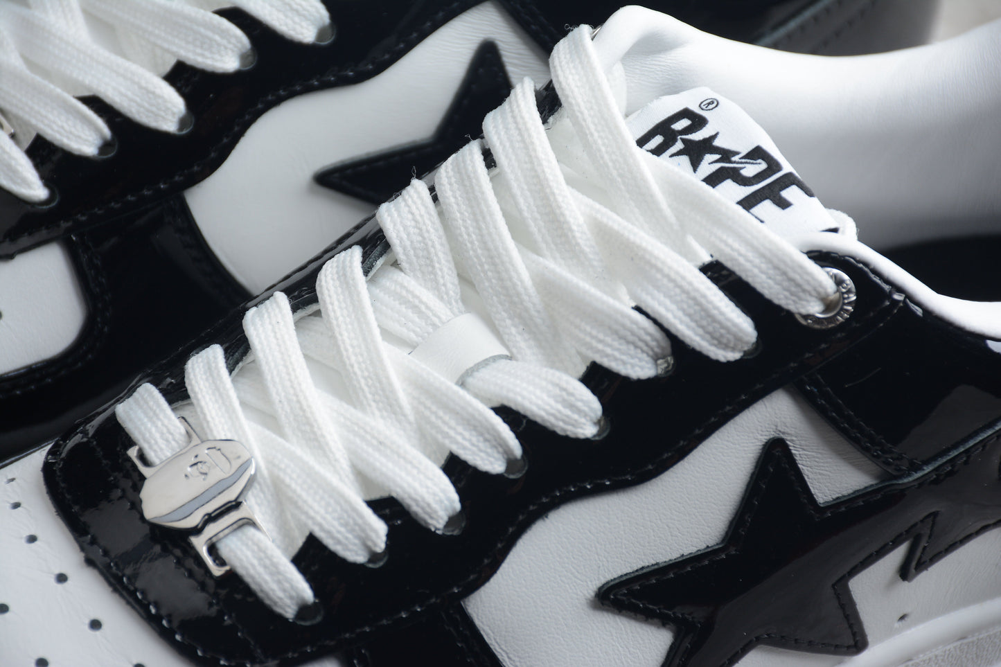 Bape Sta Schwarzes Lackleder 