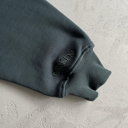 Broken Planet – Der Wahnsinn endet nie – Kapuzenpullover 