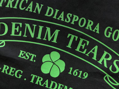 Maglietta con lacrime di denim 