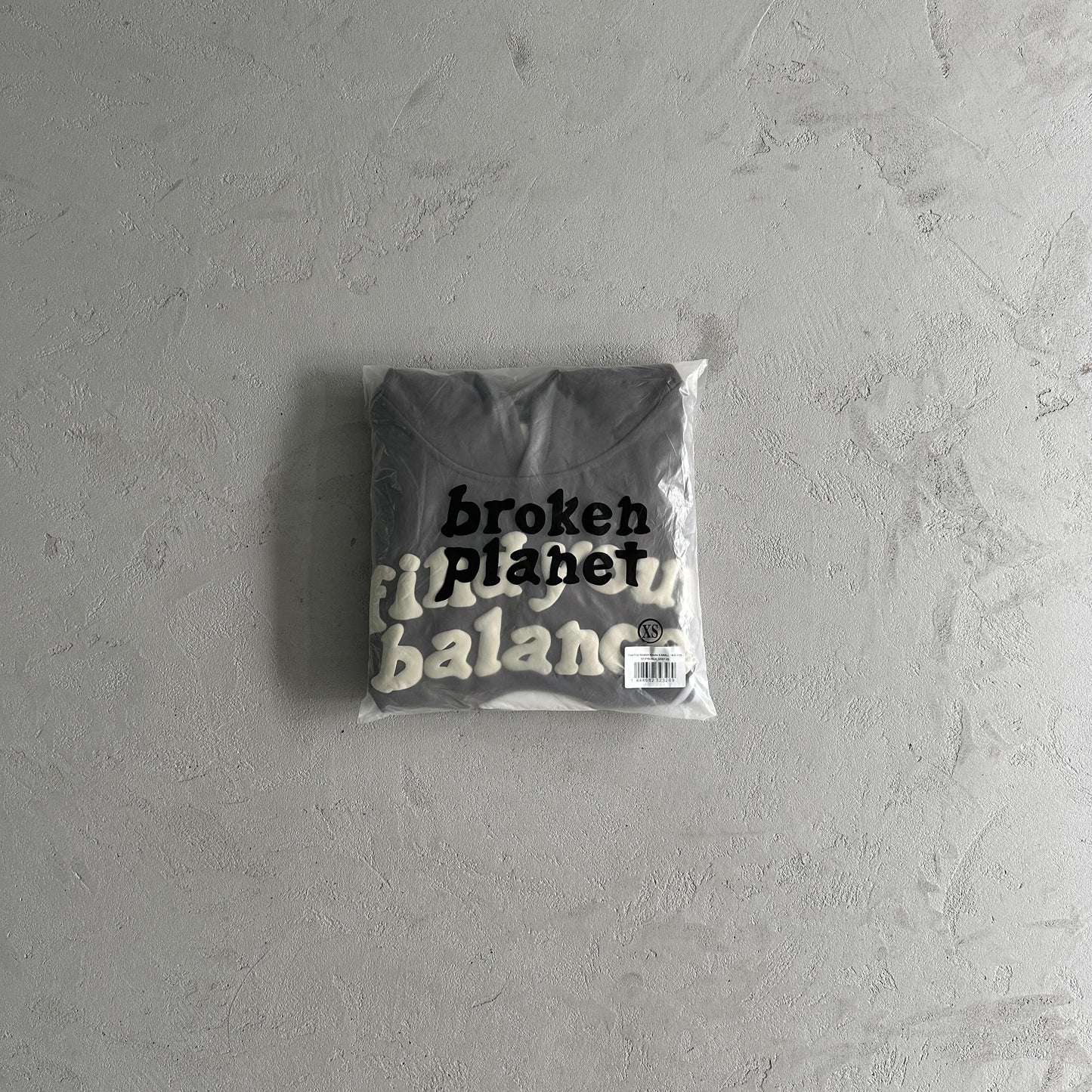 Broken Planet Kapuzenpullover „Finde dein Gleichgewicht“ 