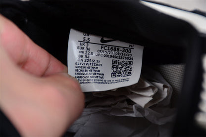 Nike Dunk Low Schwarzer Schläger 