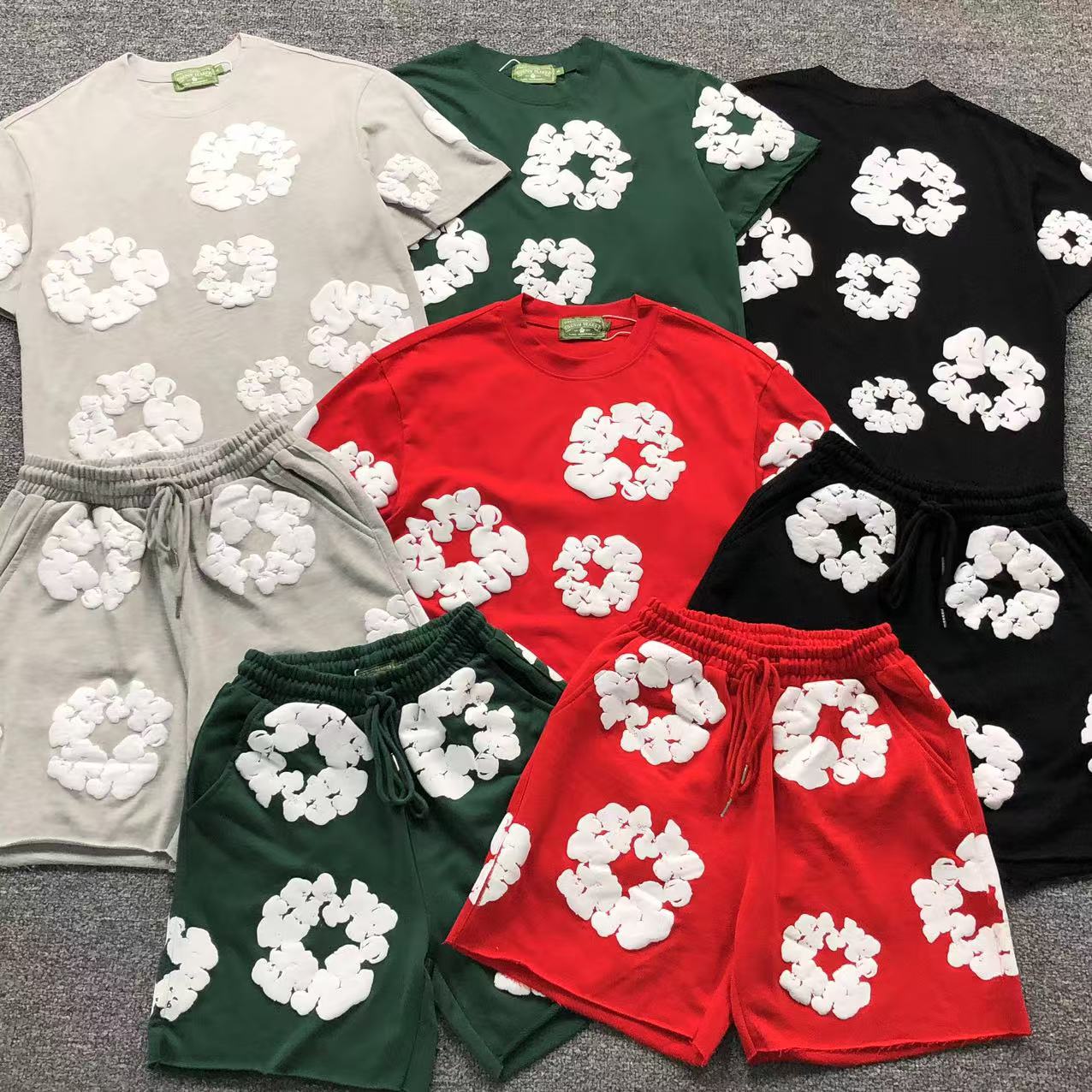 Maglietta con lacrime di denim