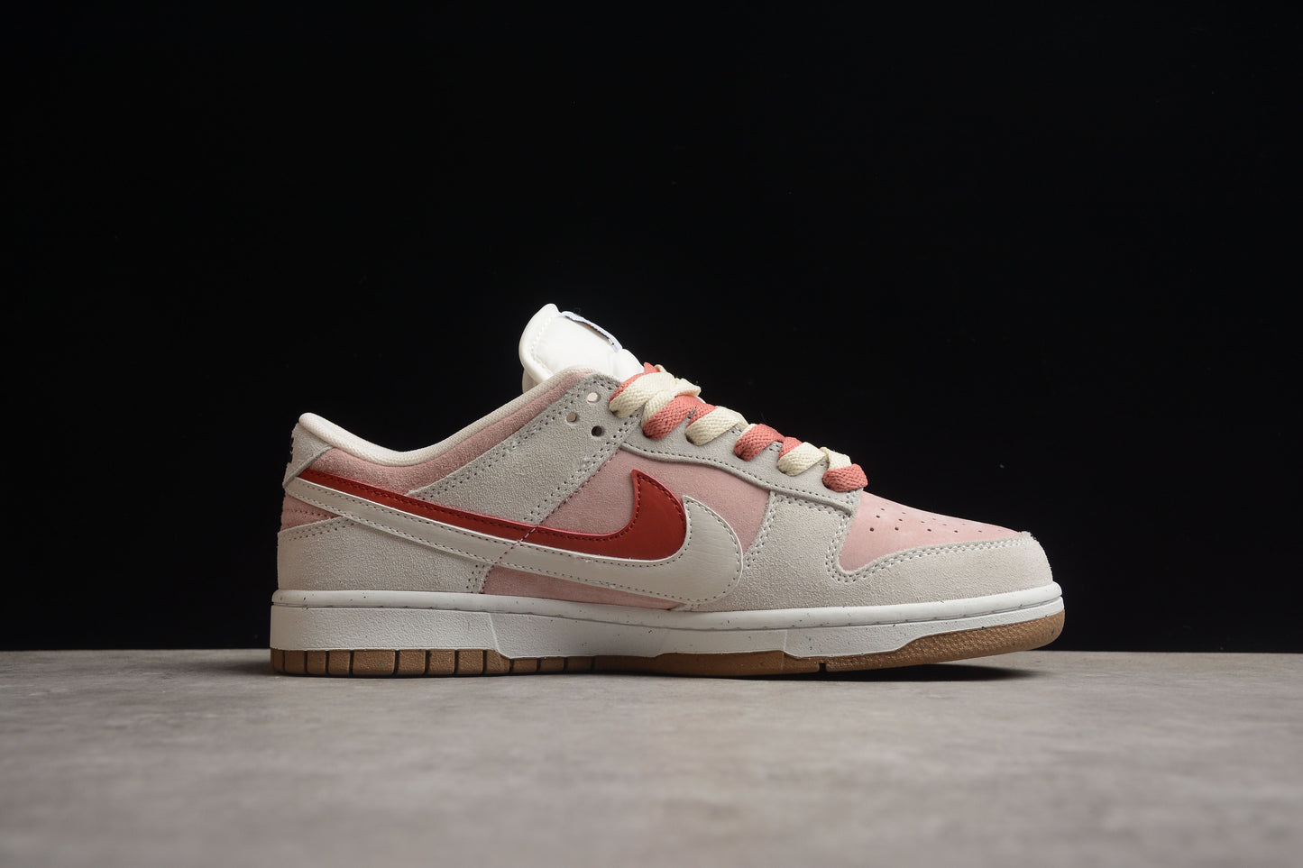 Nike Dunk Low SE 85 Rabbit Biscuit 