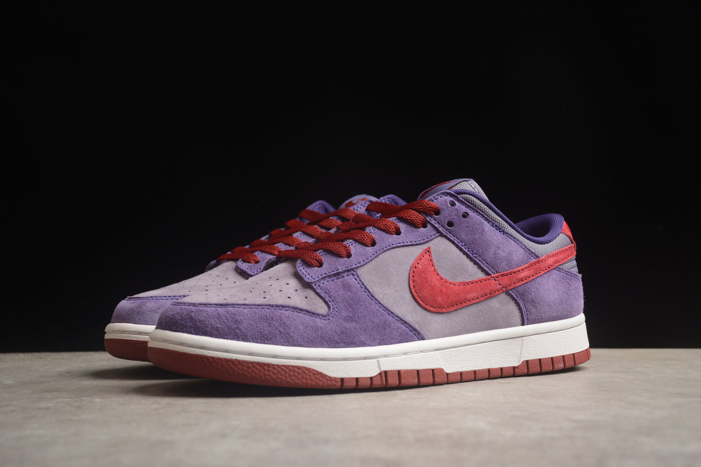 Nike Dunk Low Retro Vol. 1 SP Pflaume 