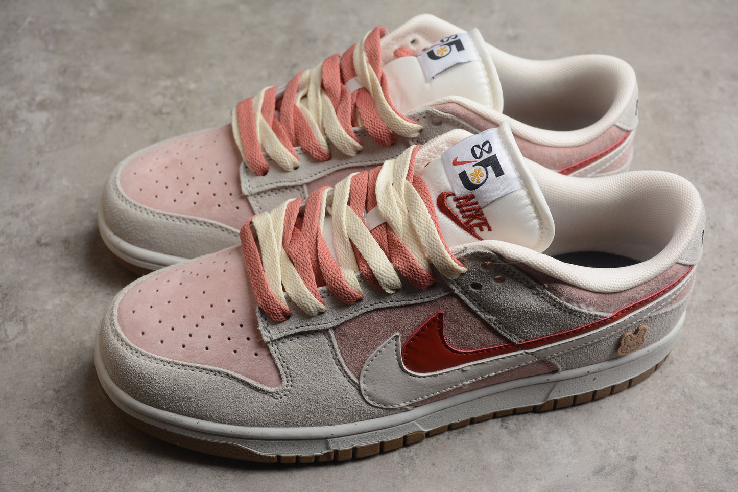Nike Dunk Low SE 85 Rabbit Biscuit 