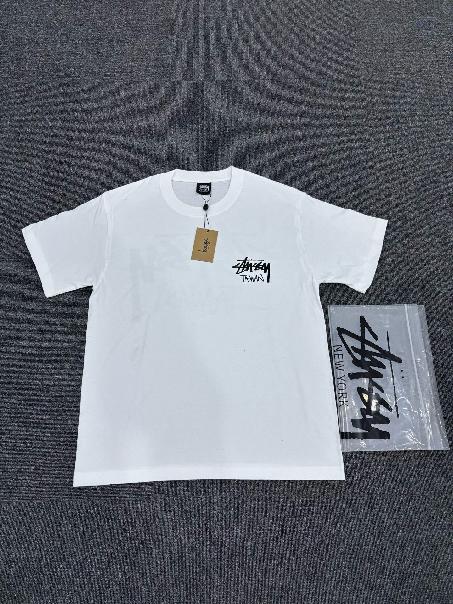 Camiseta Stu