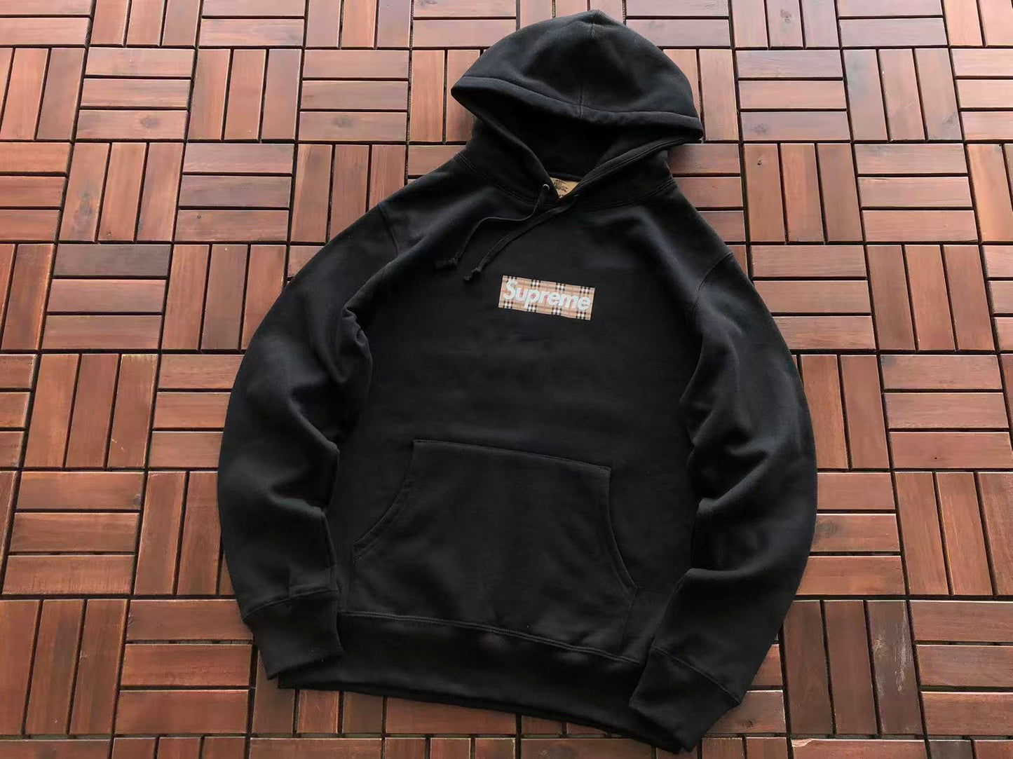 Sudadera con capucha BB