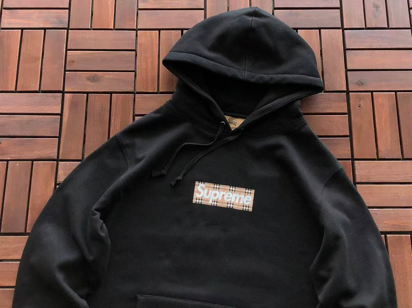 Sudadera con capucha BB