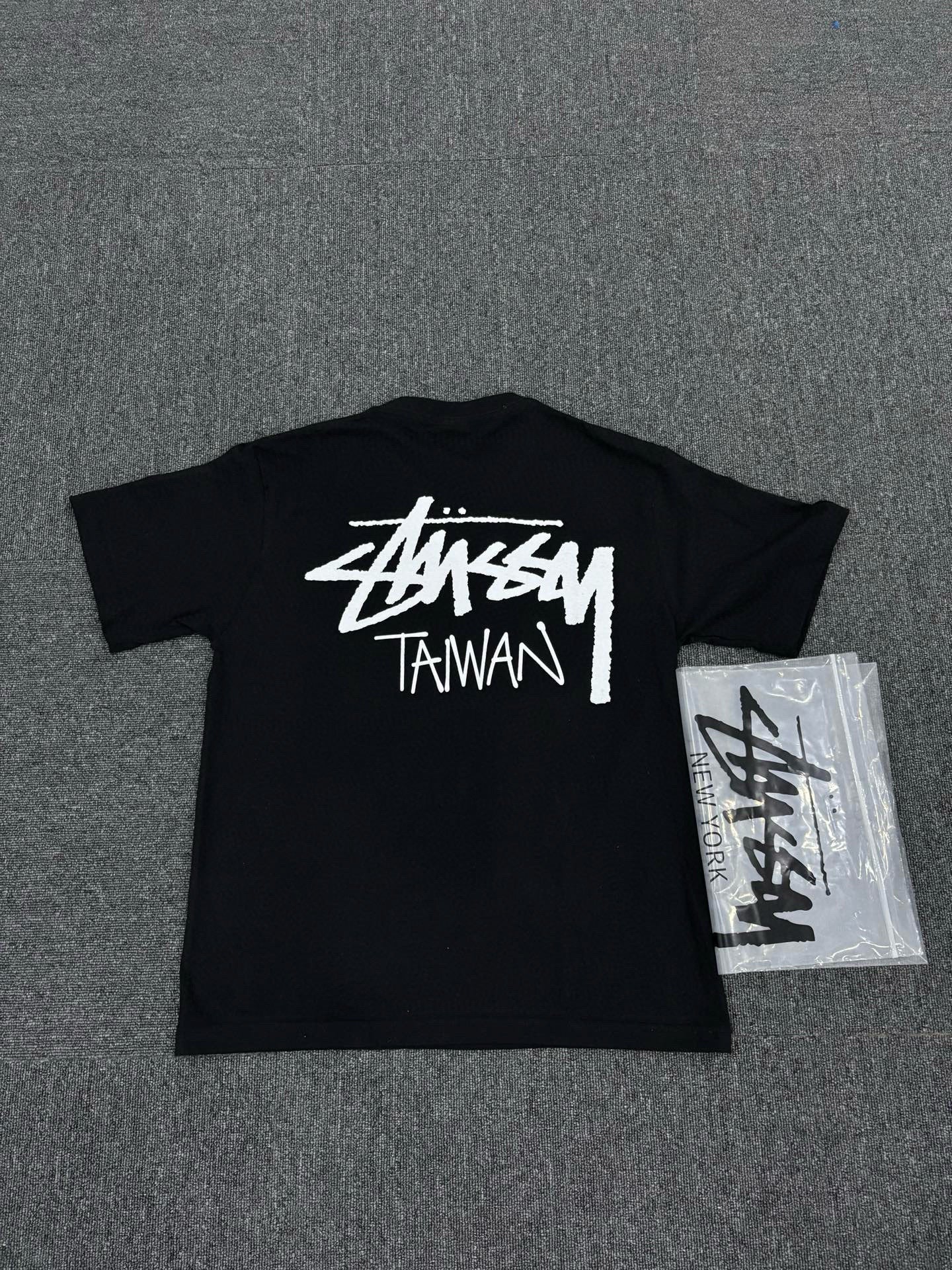 Camiseta Stu