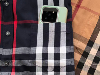 Camisa abotonada