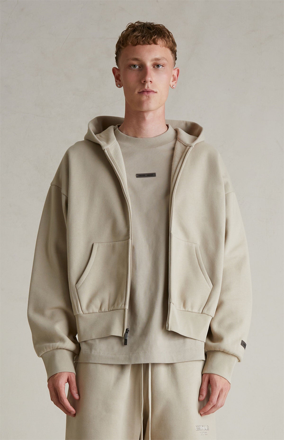Felpa con cappuccio e zip FOG x Essentials 25Sp