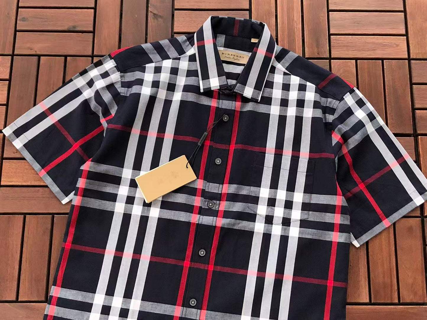 Camisa abotonada