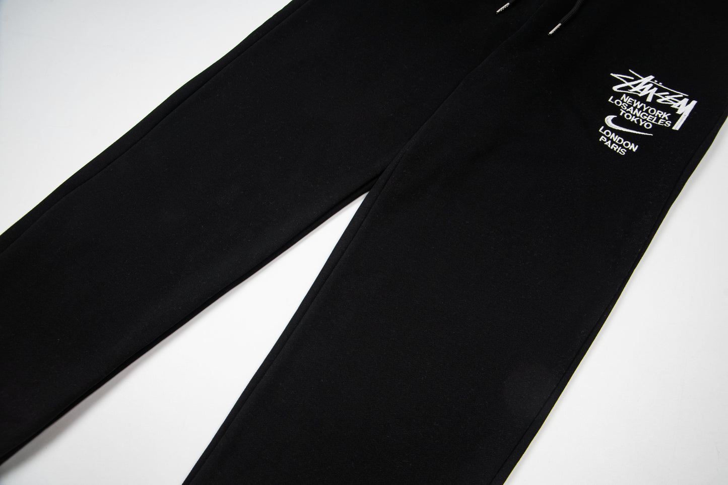 Pantalones Stu x Nk