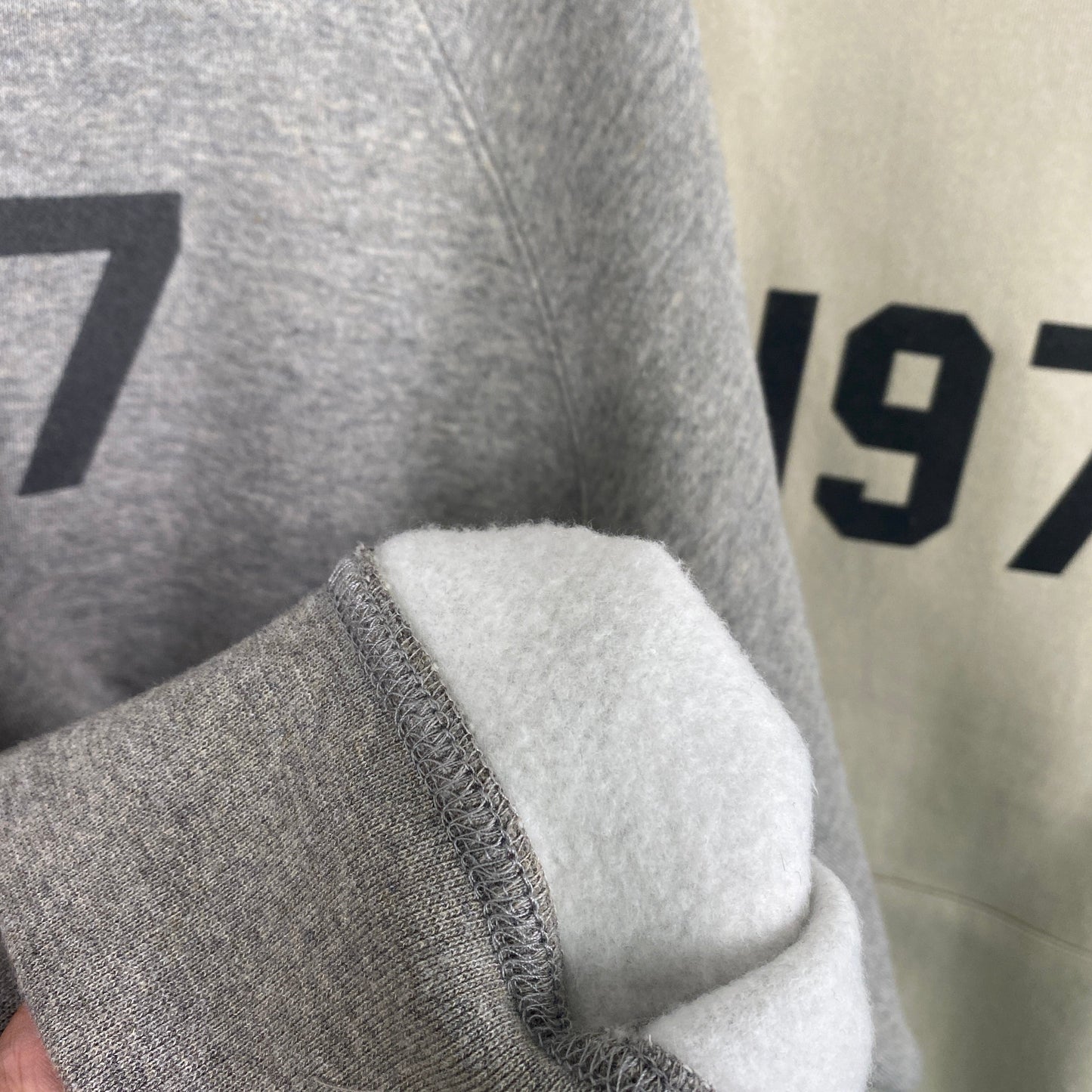 Sudadera con capucha FOG x Essentials 1977