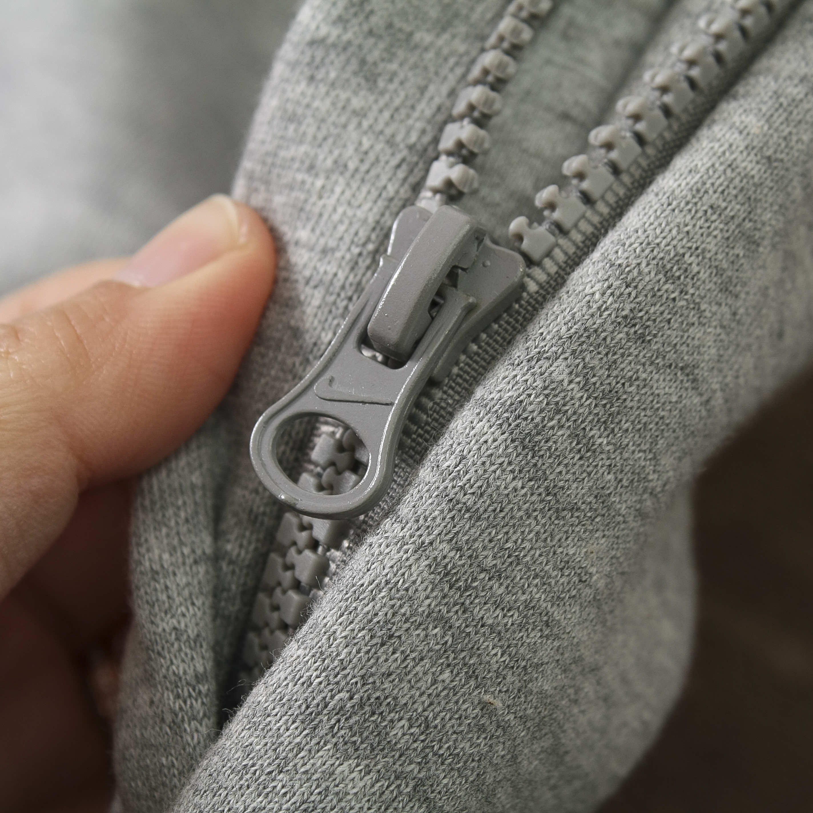 Nike sweatpants zipper hot sale